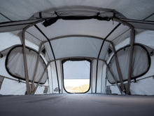 Load image into Gallery viewer, SMRT softshell rooftop tent, inside
