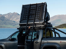 Load image into Gallery viewer, SMRT softshell rooftop tent, roof view
